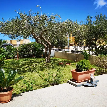 Hawaii Siciliane * Castelluzzo